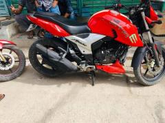 TVS Apache RTR 160 4V